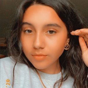 Meet your Posher, Kassidy